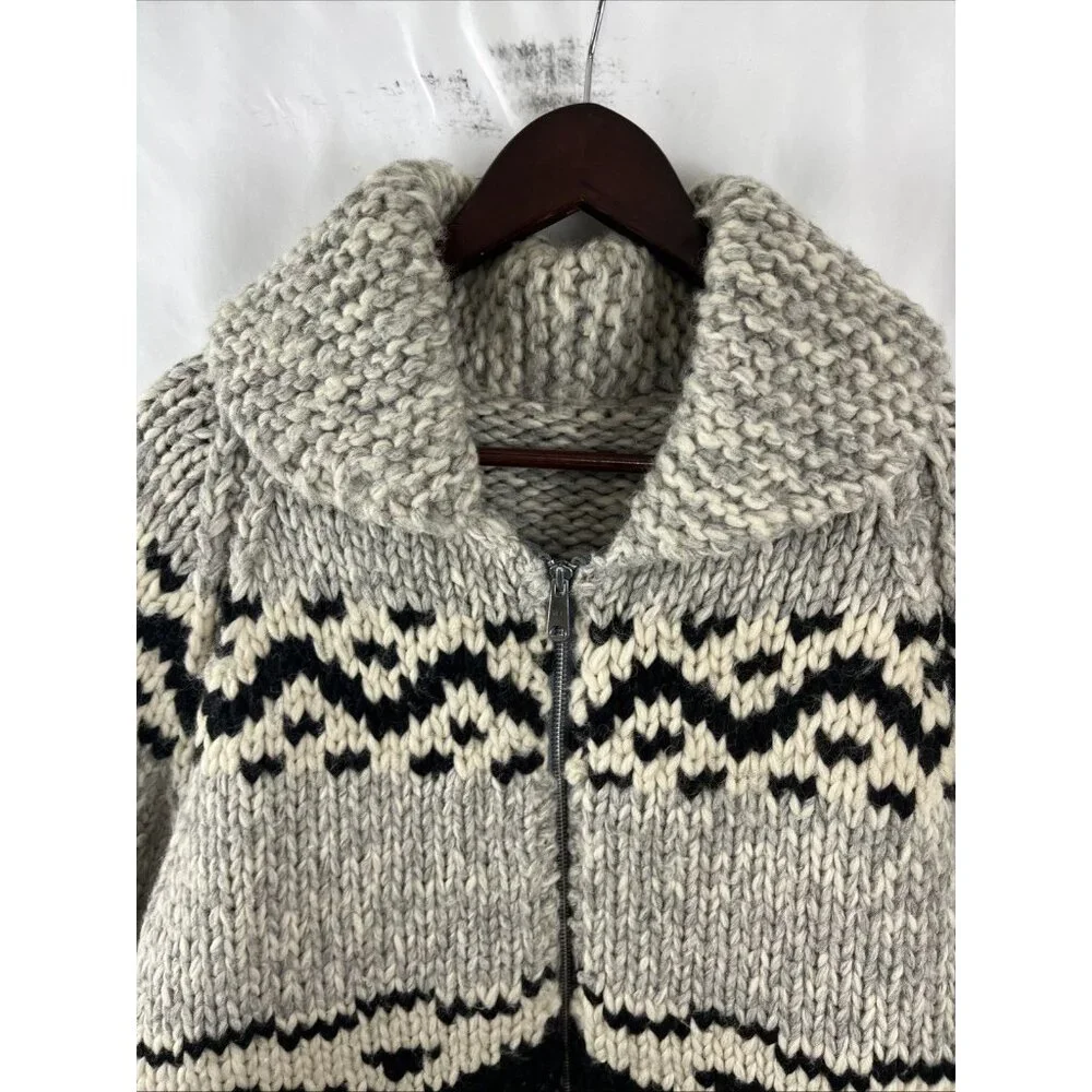 Cowichan Style Vintage Wool Sweater Men’s Large - Picture 2 of 9